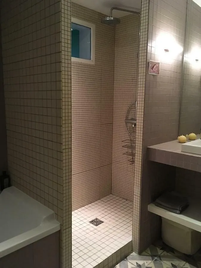 Chambre D'Hotes Annelets Παρίσι Bed and Breakfast